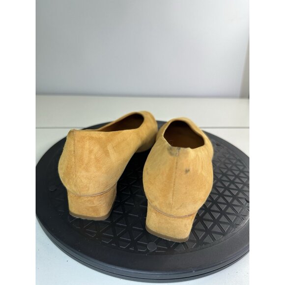 Everlane The V Heel Sz 6 Yellow Mustard Suede Almond Toe Slip On Shoe Pump - Picture 5 of 10